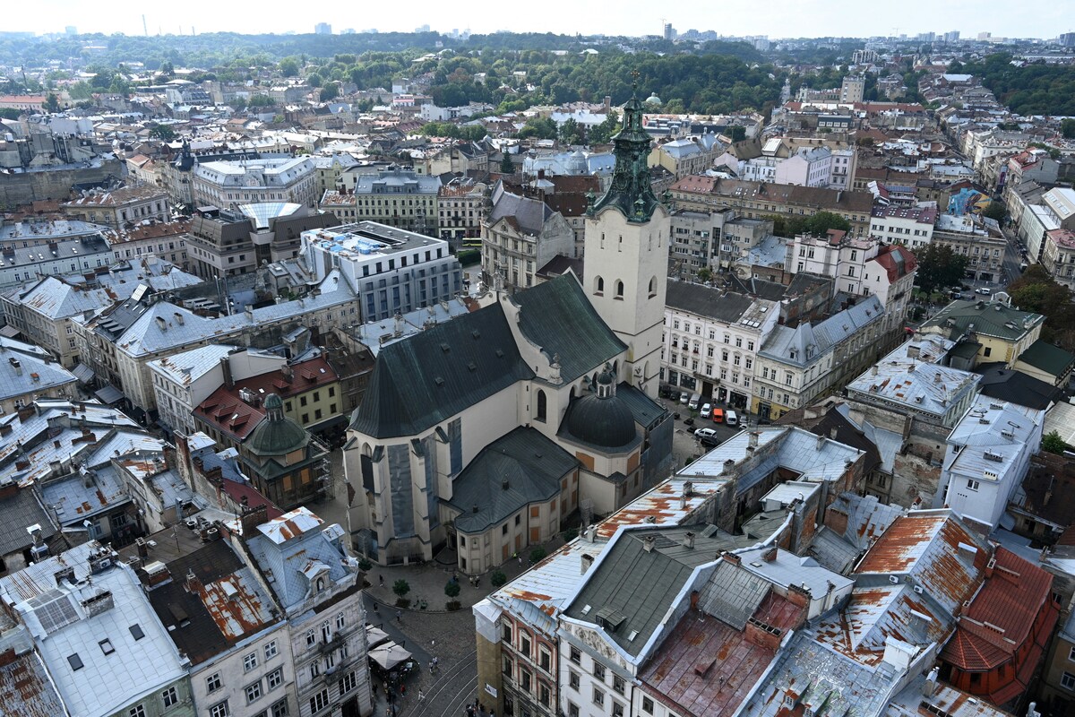 Ukraine: attaque de drones à Lviv, au moins un blessé