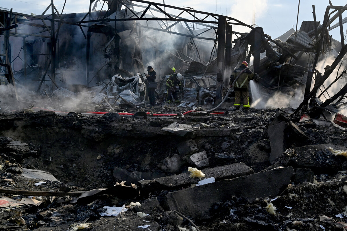 L'Ukraine redoute des «mois difficiles» après une attaque «massive» russe