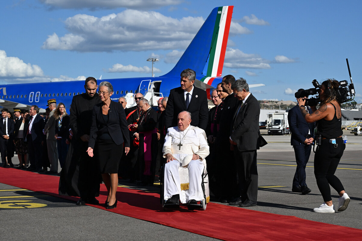 Le pape François à Marseille pour une visite consacrée au défi migratoire