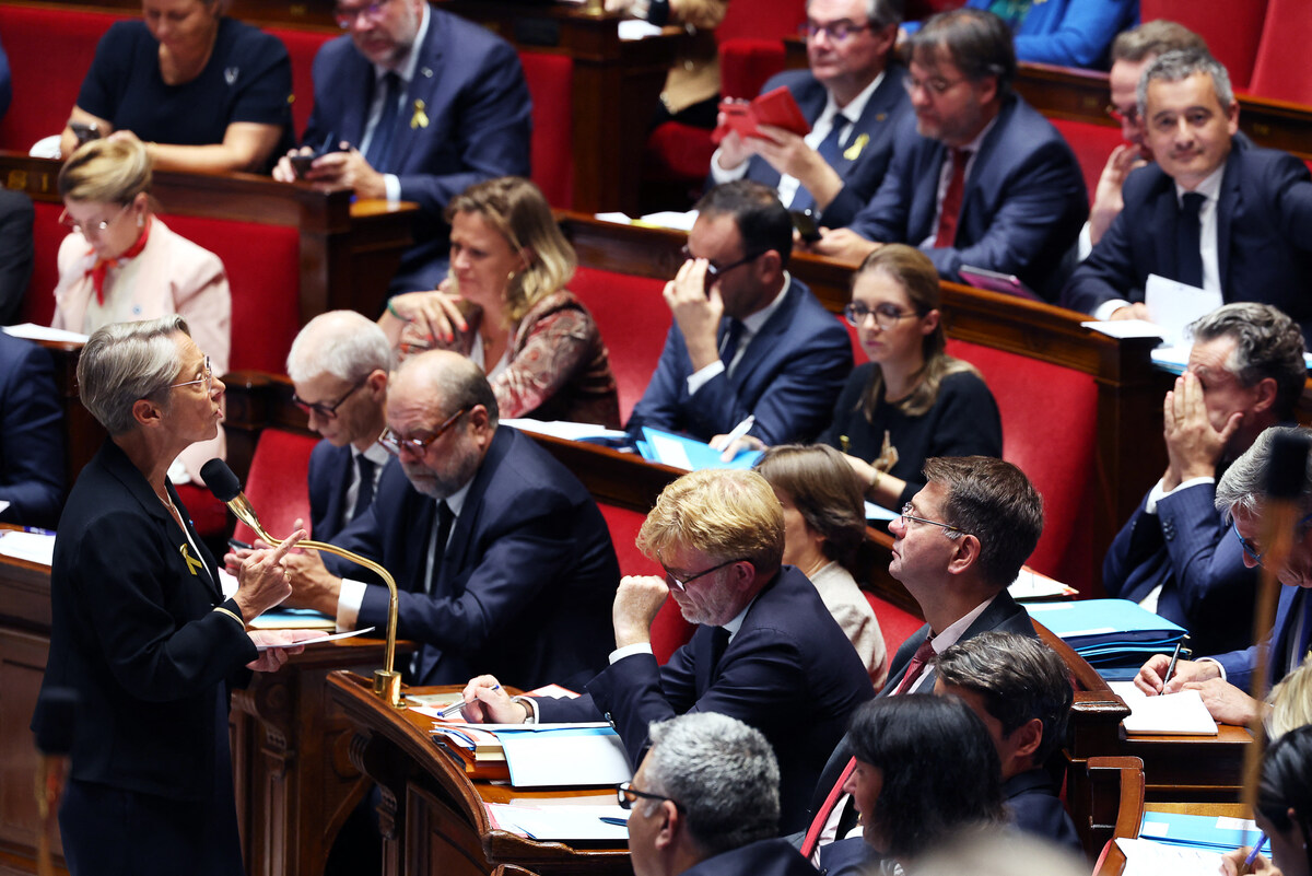 Borne échappe à la censure à l'Assemblée