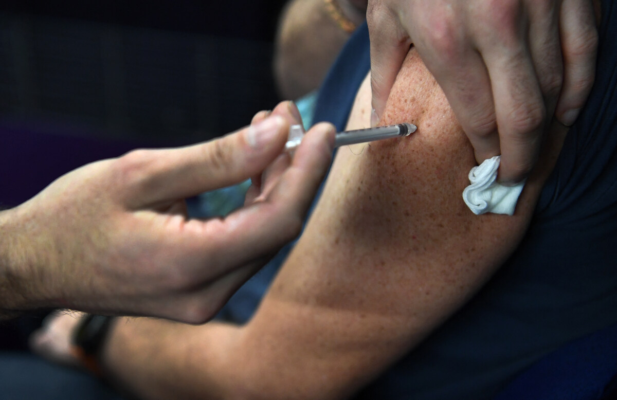 La France lancera sa campagne d'automne de vaccination contre le Covid à partir du 2 octobre 2023, alors que les cas de Covid s'étendent de plus en plus dans le pays. (Photo de Fred Tanneau / AFP)