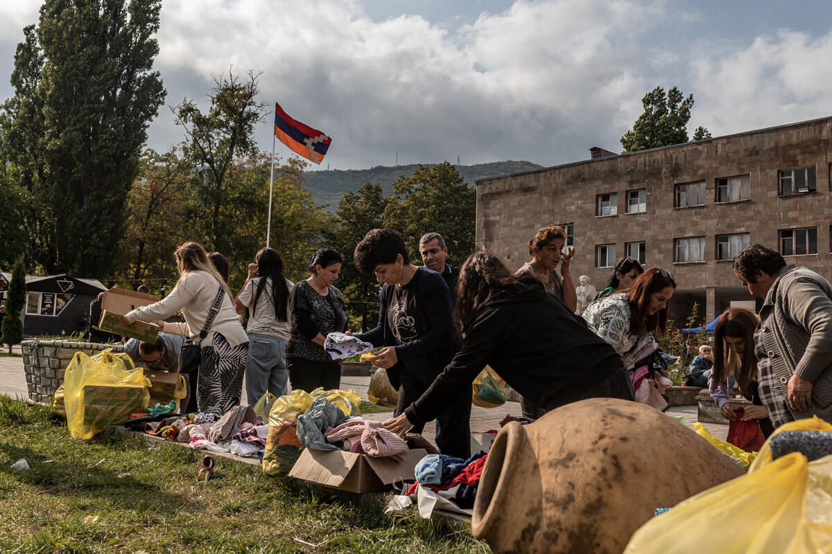 Le Nagorny Karabakh déserté, manifestations à Erevan