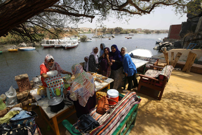 Les réfugiés soudanais, une manne inespérée pour le tourisme à Assouan