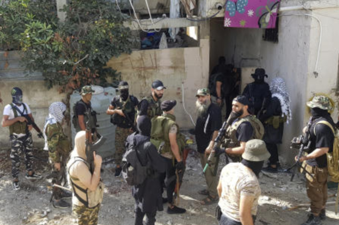 La force conjointe de sécurité occupe un camp de réfugiés au Liban