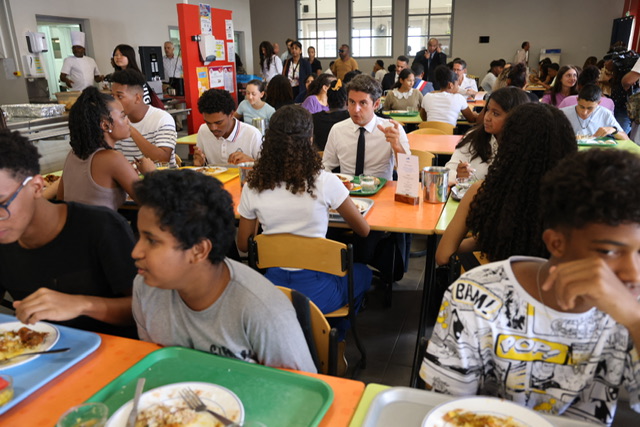 En France, l'accès à l'école des mineurs isolés «gravement entravé»