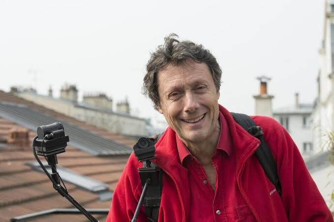 Antoine de Maximy, de «J'irai dormir chez vous» à Alger