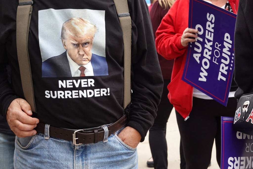 La juge au procès fédéral de Trump pour l'élection de 2020 refuse de se récuser