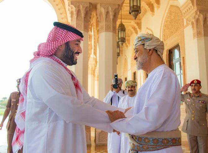 Le sultan d’Oman reçoit le prince héritier saoudien à Mascate