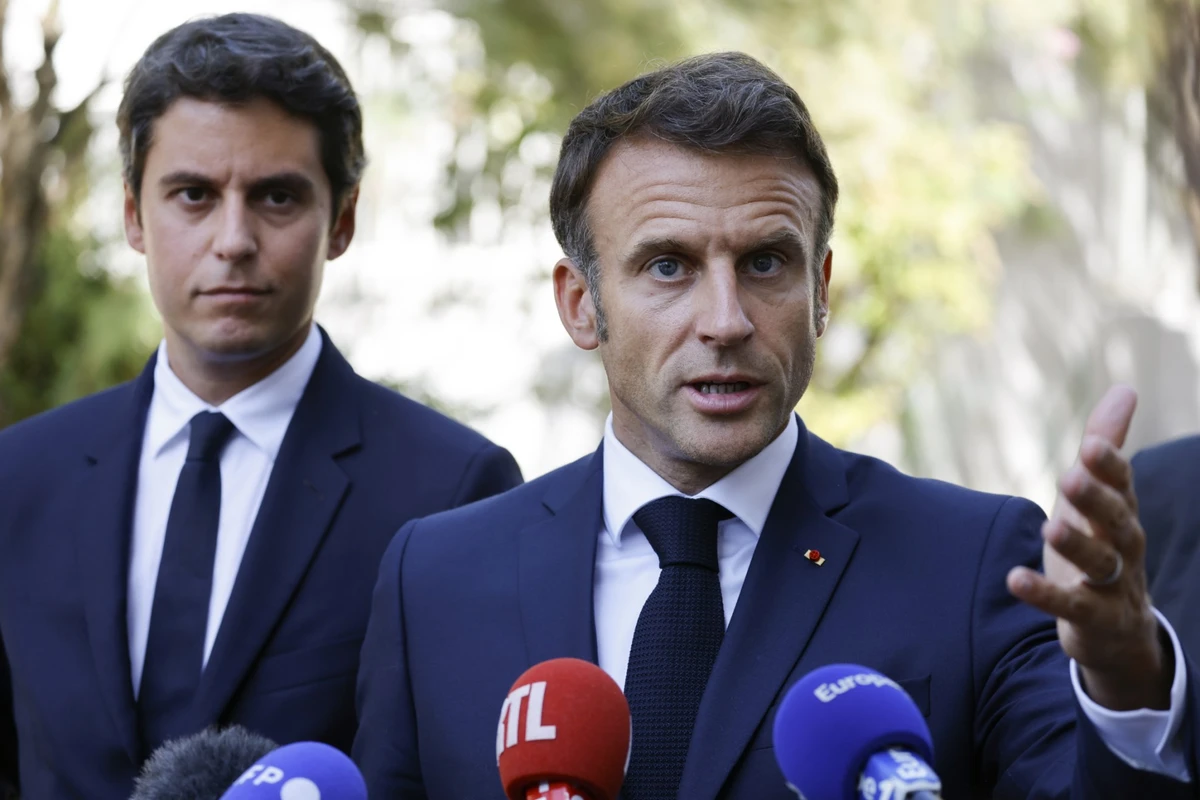 Interdiction de l'abaya à l'école en France: «nous devons être intraitables», dit Macron