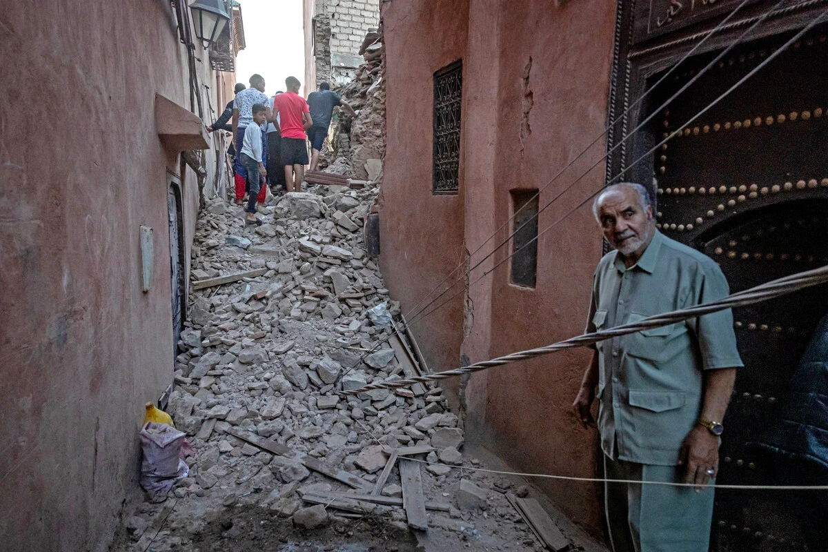 Séisme au Maroc: un bilan tragique et un pays en état d'urgence