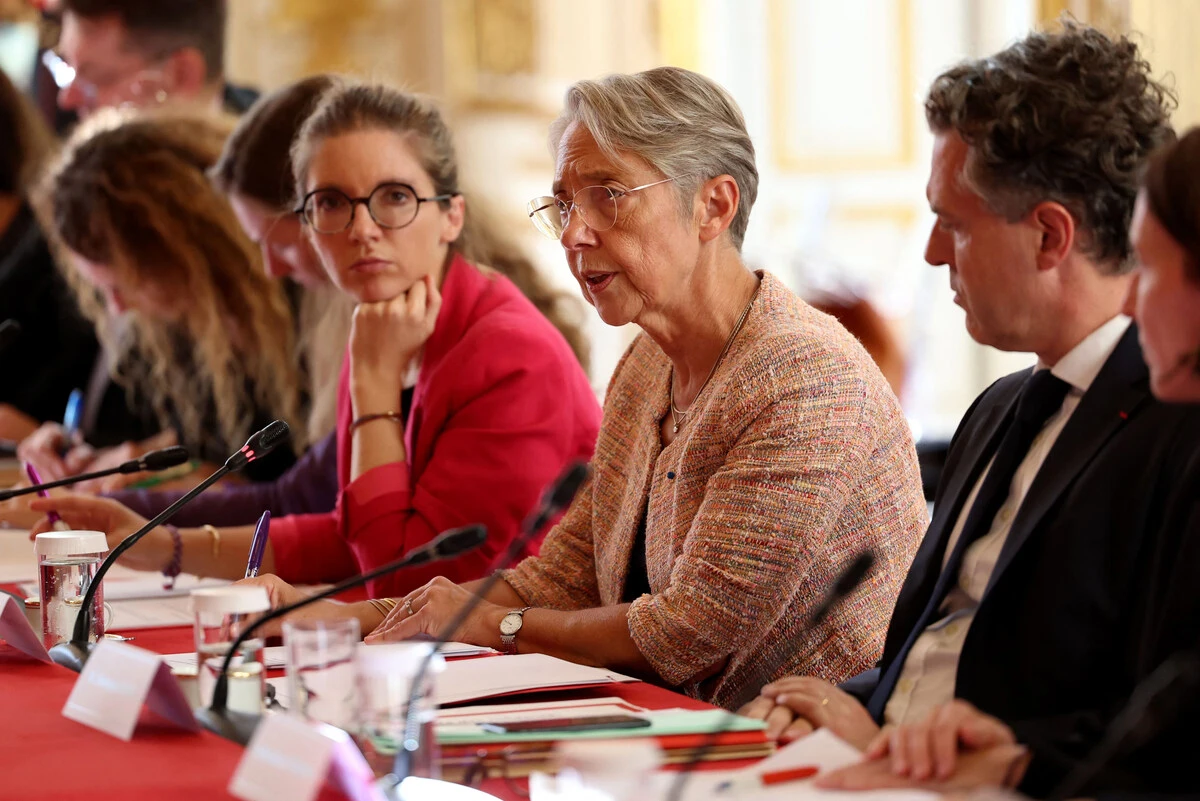 Planification écologique: les chefs de partis à Matignon, pouvoir d'achat au menu