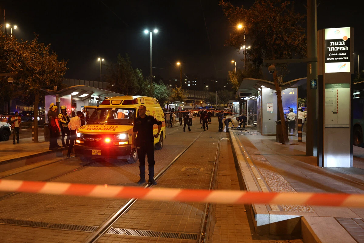 Un Palestinien blessé après avoir poignardé un garde à Jérusalem-Est selon la police