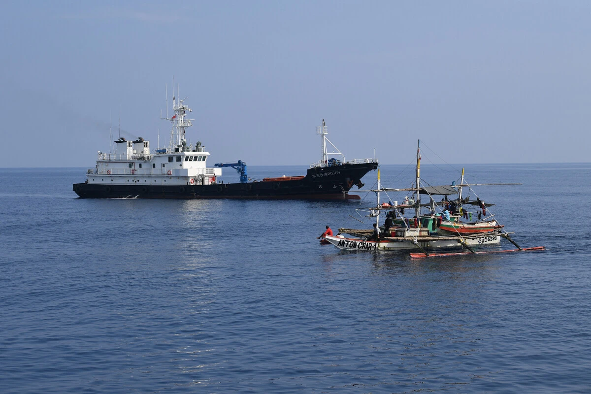 La Chine conseille aux Philippines d'éviter les «provocations» près d'un récif contesté