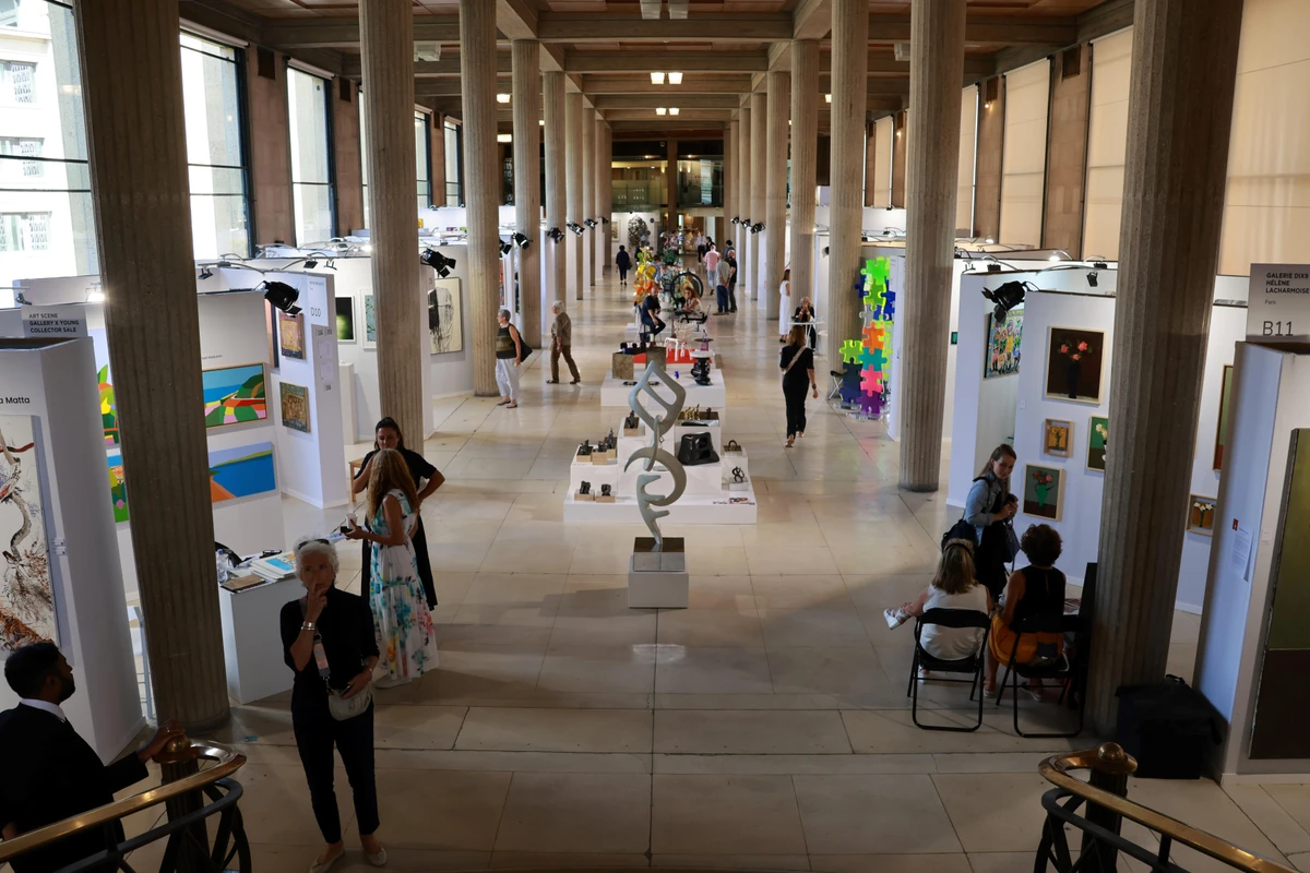 Coup d’envoi de la Menart Fair 2023 à Paris: une centaine d’artistes et 31 galeries internationales