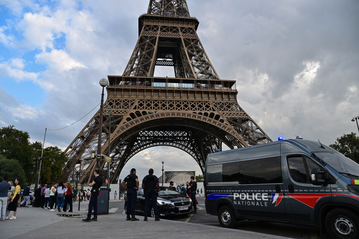 A Paris, haro sur la vente à la sauvette avant les JO