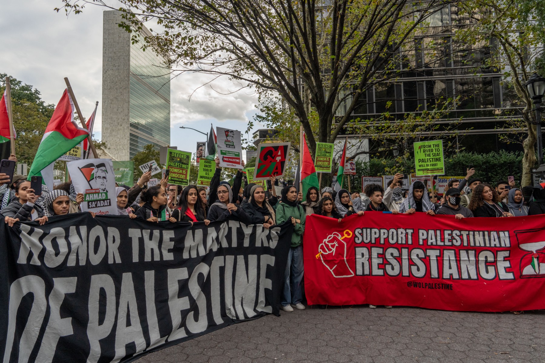 New York divisée entre un rassemblement palestinien et une prière juive pour les morts d'Israël
