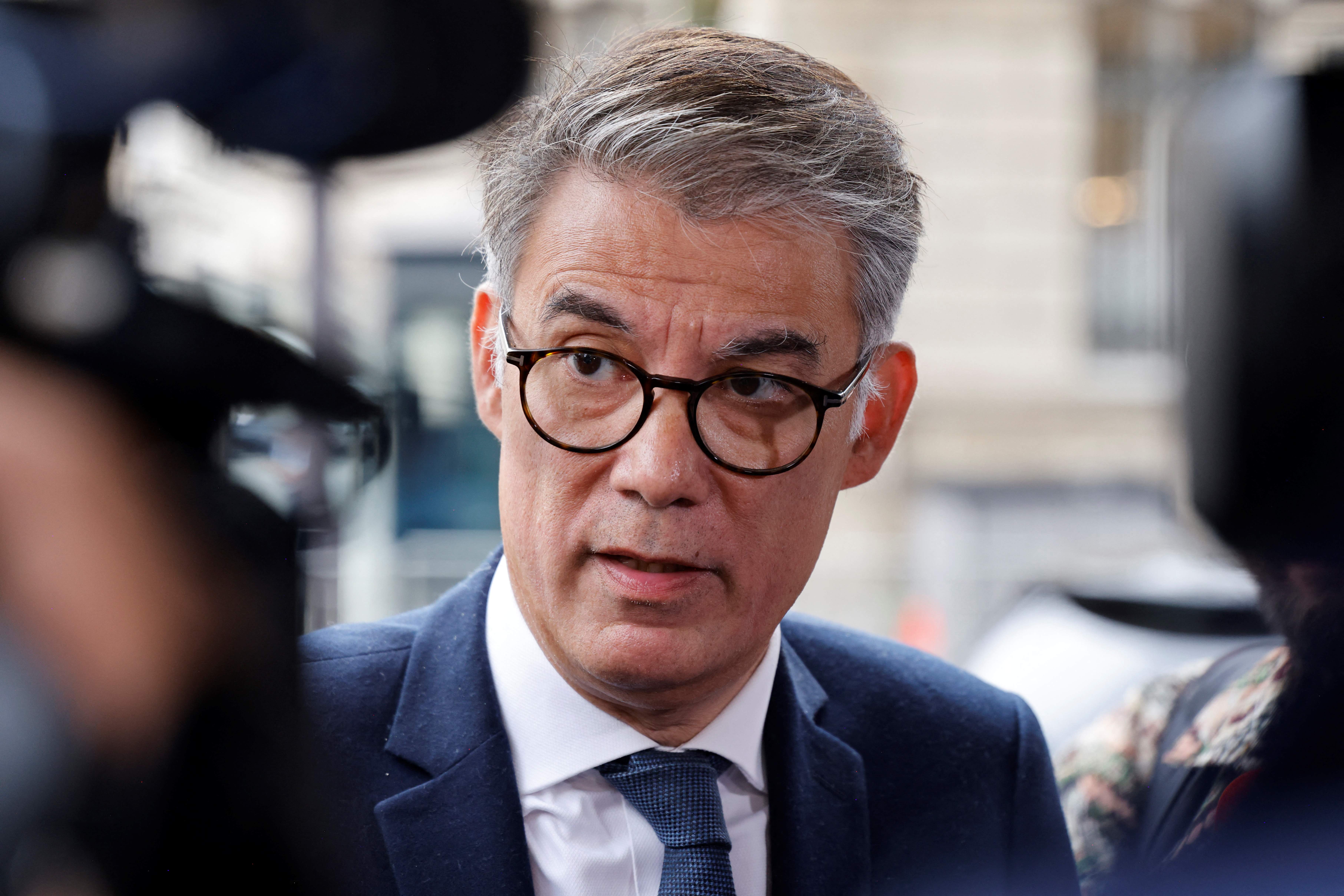 Loi immigration: Faure ne votera pas une éventuelle motion de censure LR
