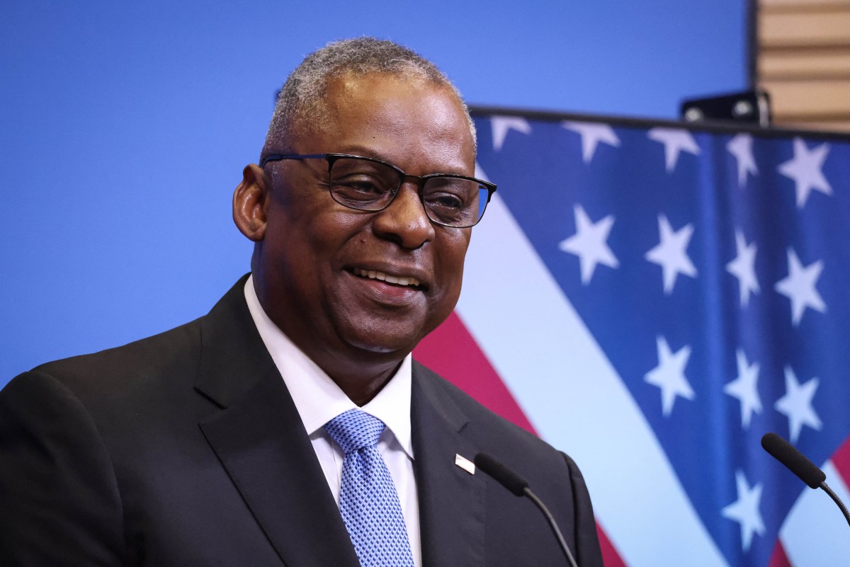Le ministre américain de la Défense, Lloyd Austin, donne une conférence de presse lors de la session du Conseil des ministres de la Défense de l'OTAN au siège de l'OTAN à Bruxelles, le 12 octobre 2023. (Photo Simon Wohlfahrt AFP)