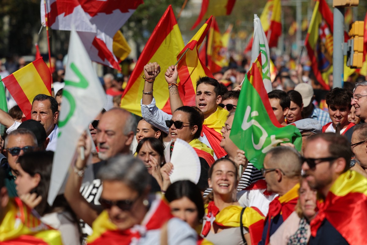 Le Premier ministre espagnol Pedro Sanchez hué au défilé de la fête nationale