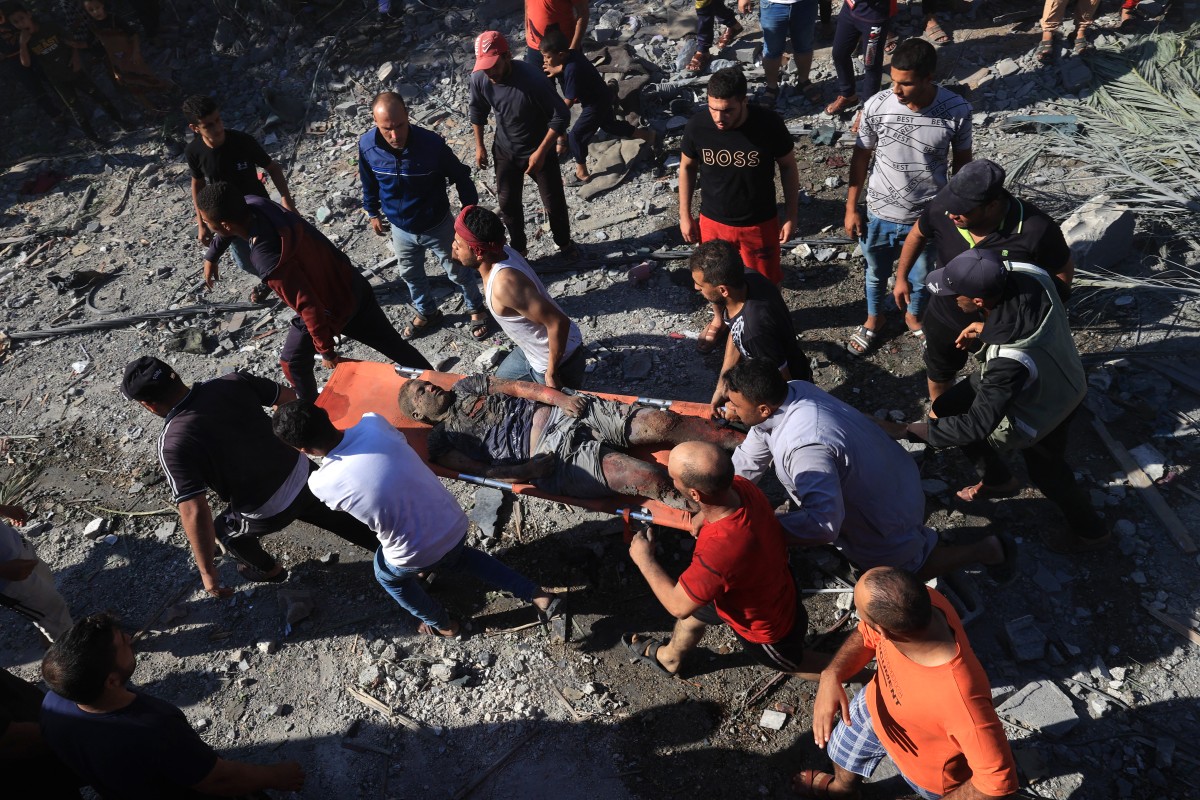 A Gaza, les corps s'empilent