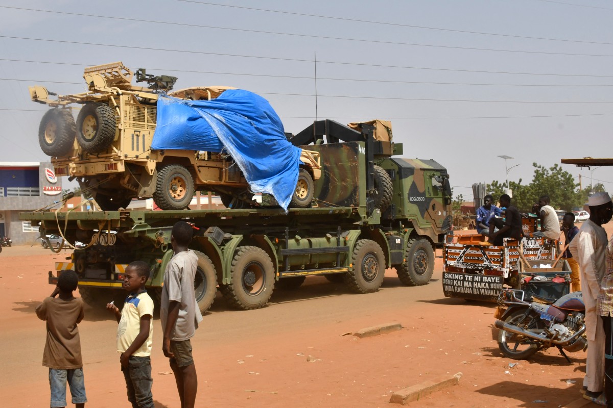 Le retrait des troupes françaises du Niger: dernière phase de l’échec de Paris au Sahel