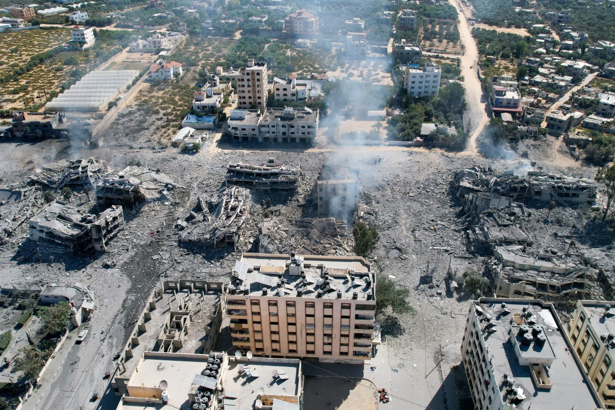 «Où qu'on aille, on mourra»: Des évacués de Gaza retournent dans le nord
