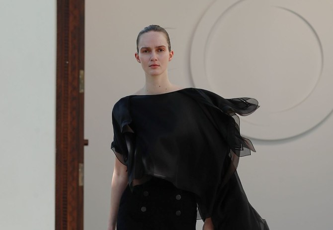 La collection automne-hiver de Noon by Noor présente des éléments essentiels de la garde-robe
