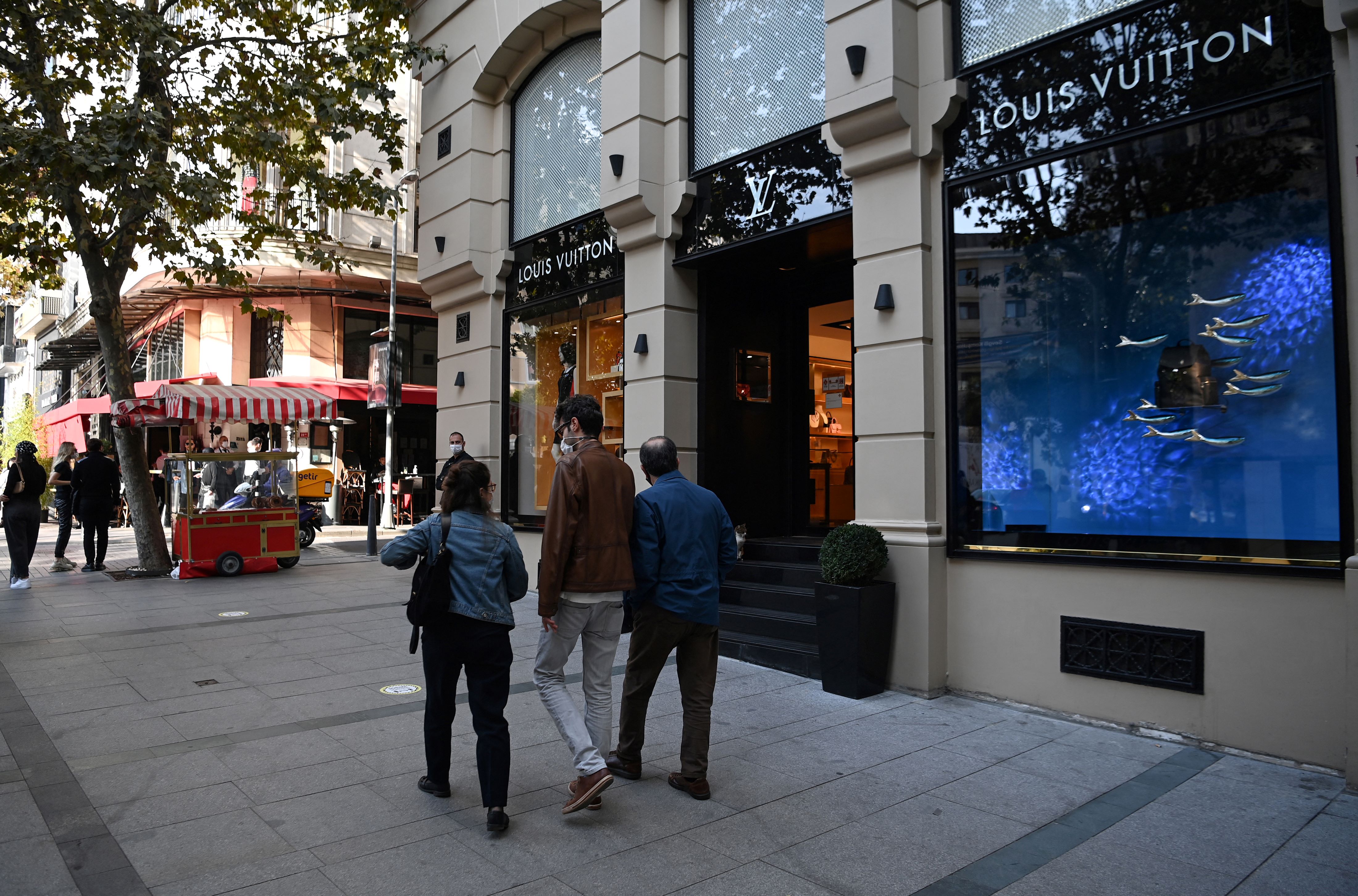 Le marché du luxe de «retour sur terre» après l'euphorie post-Covid
