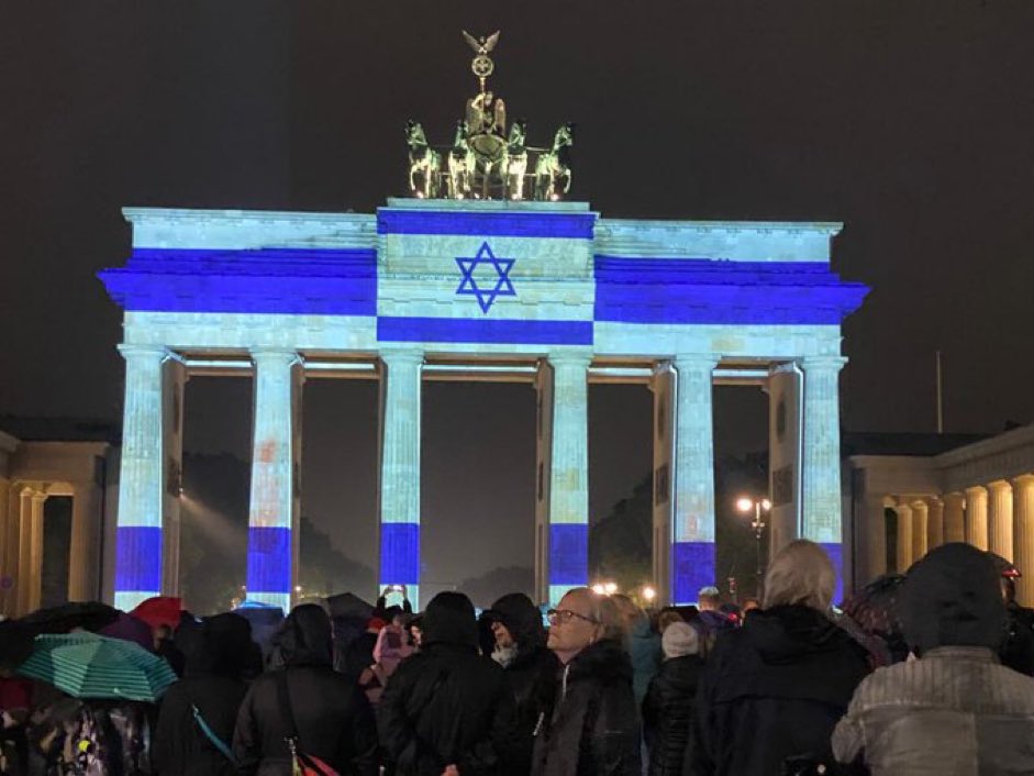 Allemagne: La porte de Brandebourg aux couleurs d'Israël