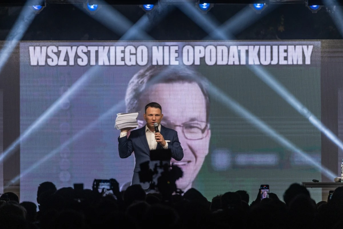 La Pologne à l'approche de législatives cruciales et serrées