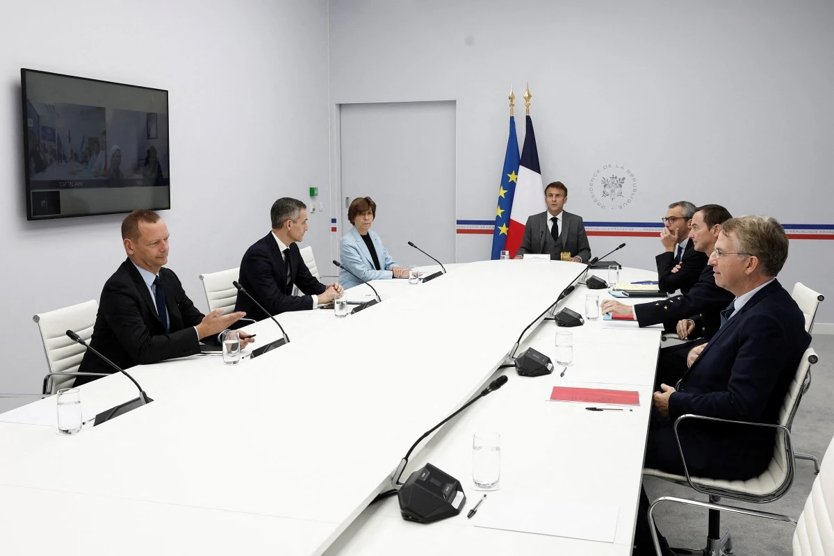 Gaza: Macron promet aux familles d'otages français que tout sera fait «pour qu'ils reviennent sains et saufs»