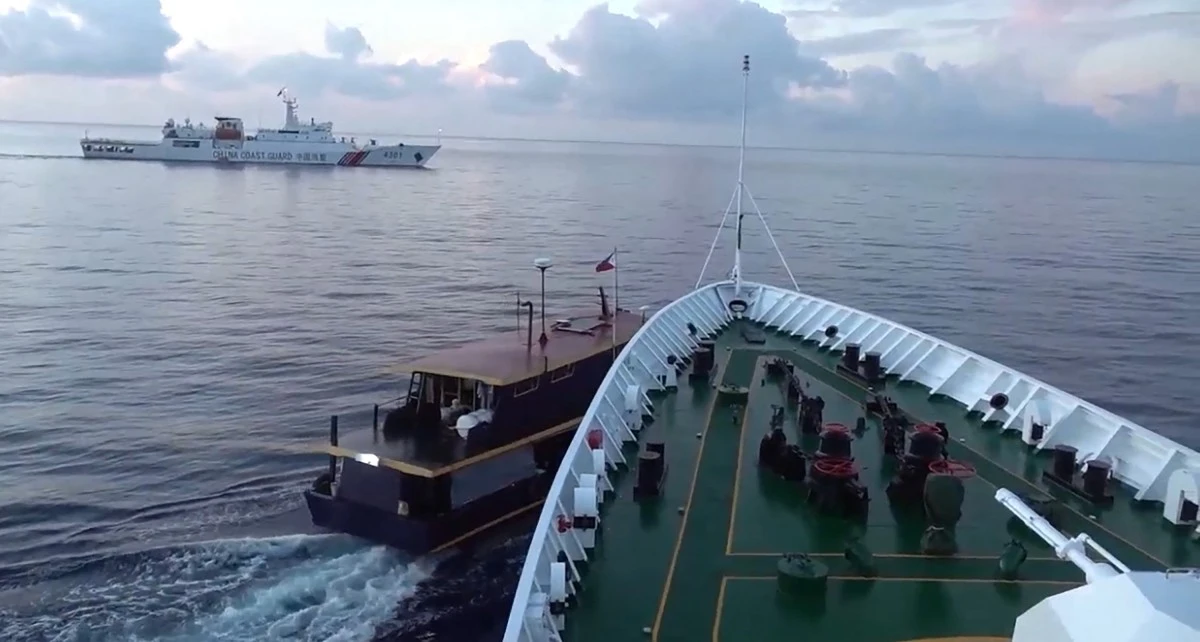 Manille accuse des navires chinois d'avoir «intentionnellement» percuté des bateaux philippins