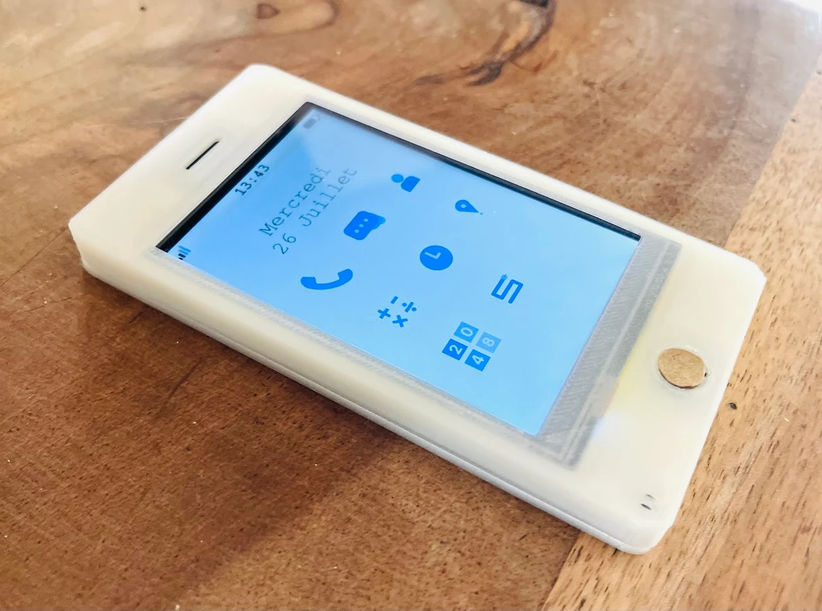 Un téléphone DIY à 30 € conçu par un Français de 15 ans