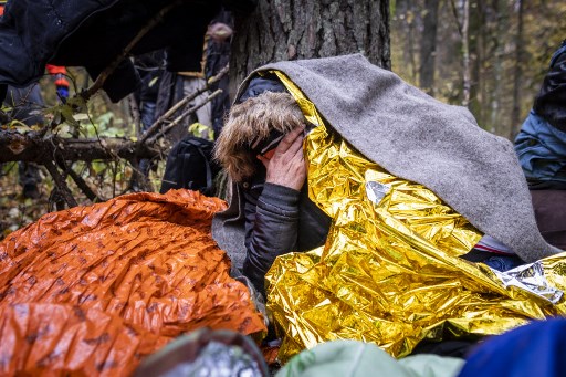 Un migrant syrien blessé par balle à la frontière polono-bélarusse