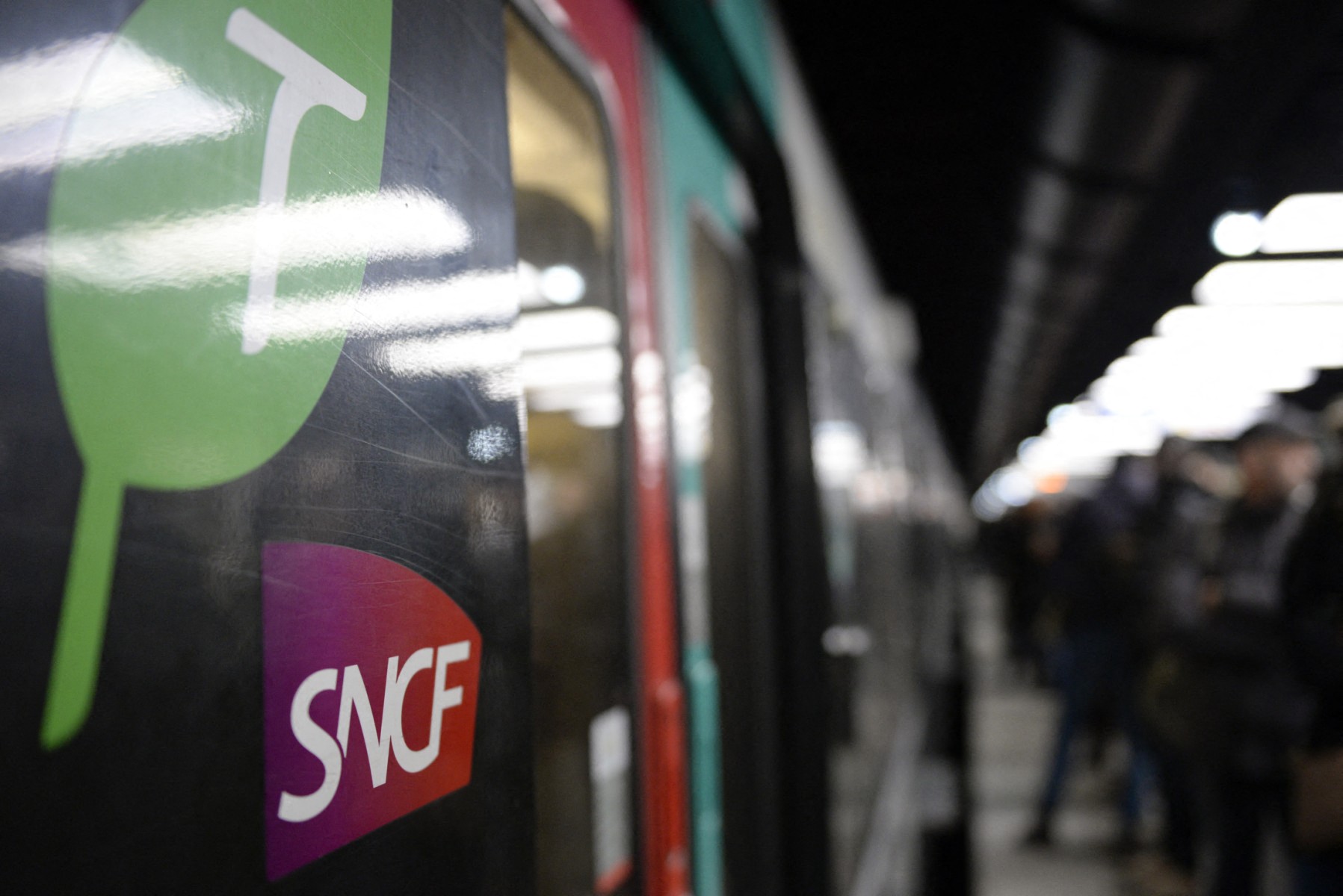 SNCF: Sud-Rail envisage une grève à Noël sur les salaires