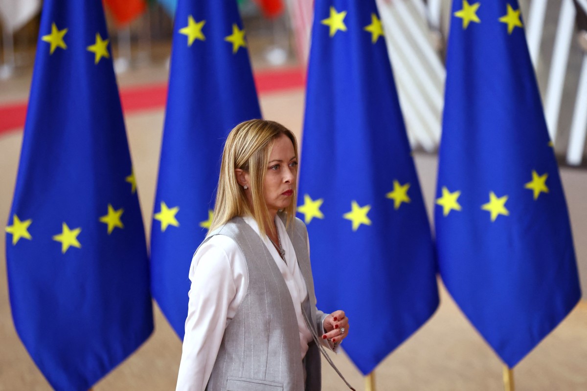 La Première ministre italienne Giorgia Meloni arrive au sommet des dirigeants de l'UE au bâtiment du Conseil européen à Bruxelles le 26 octobre 2023. (Photo Kenzo Tribouillard AFP)