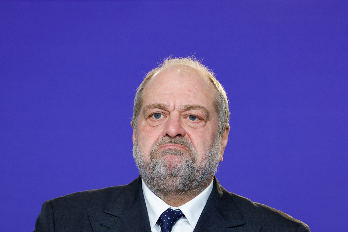 France : pour la première fois, un ministre de la Justice jugé pour conflits d'intérêts