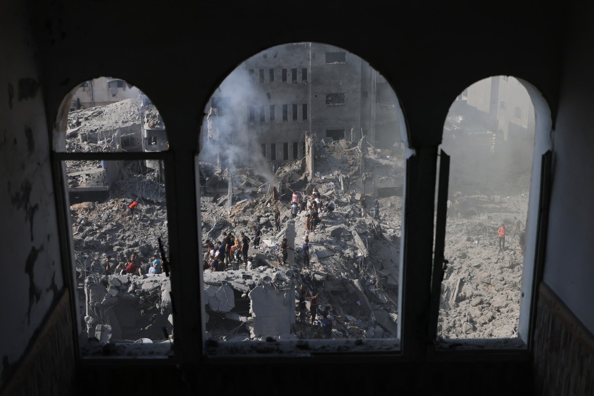 Israël annonce avoir encerclé la ville de Gaza