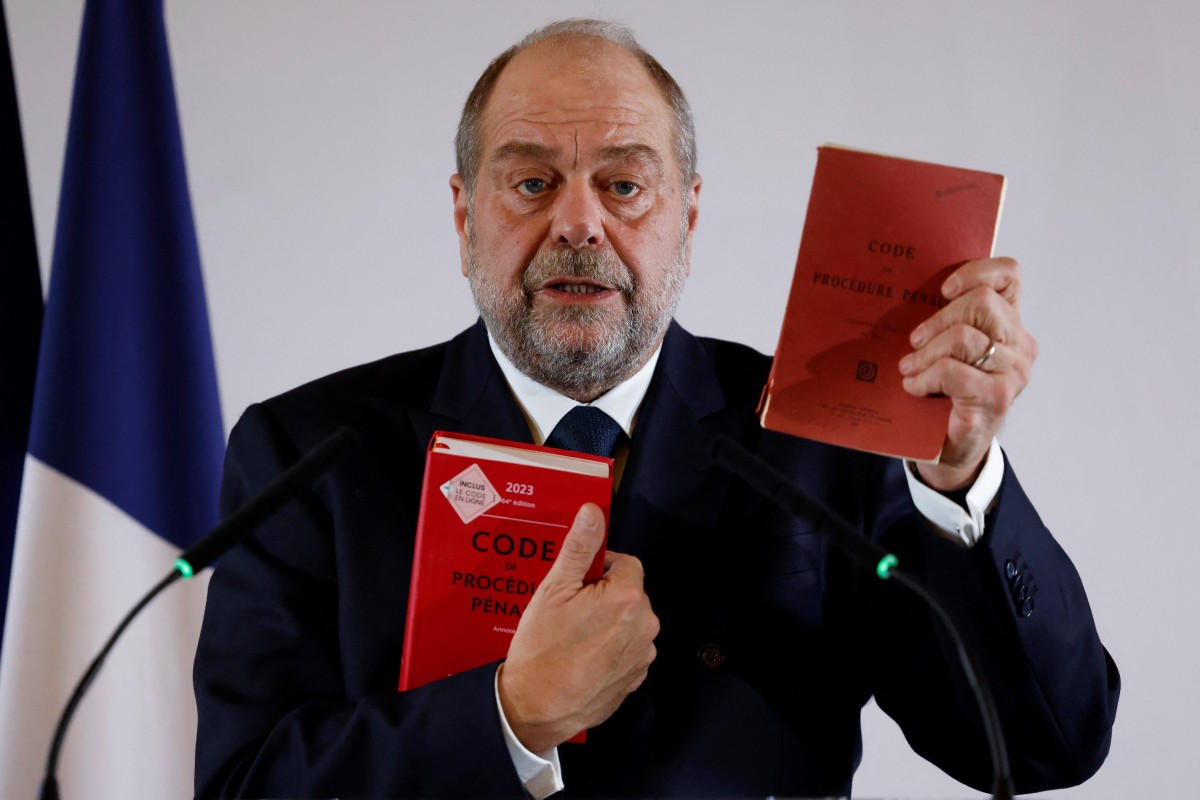Ouverture d'un procès inédit en France, celui du ministre de la Justice en exercice