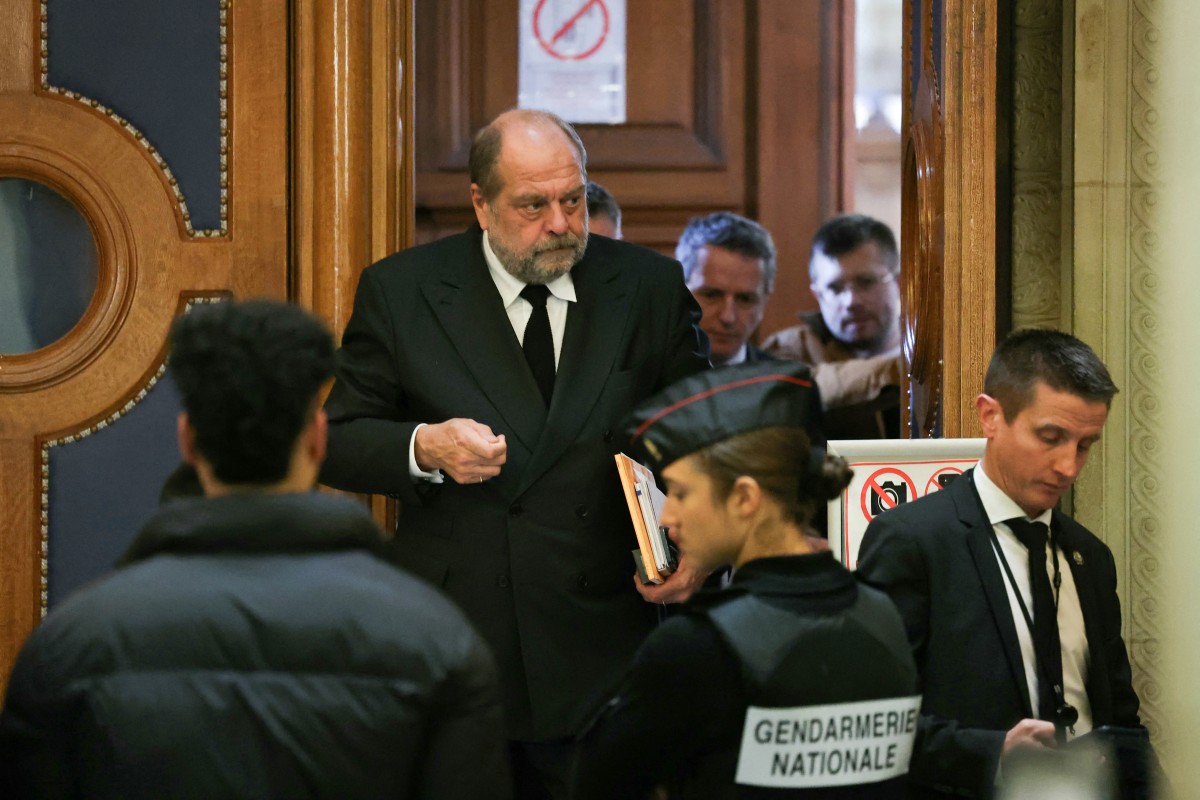France: prison avec sursis requise contre le ministre de la Justice pour conflits d'intérêts