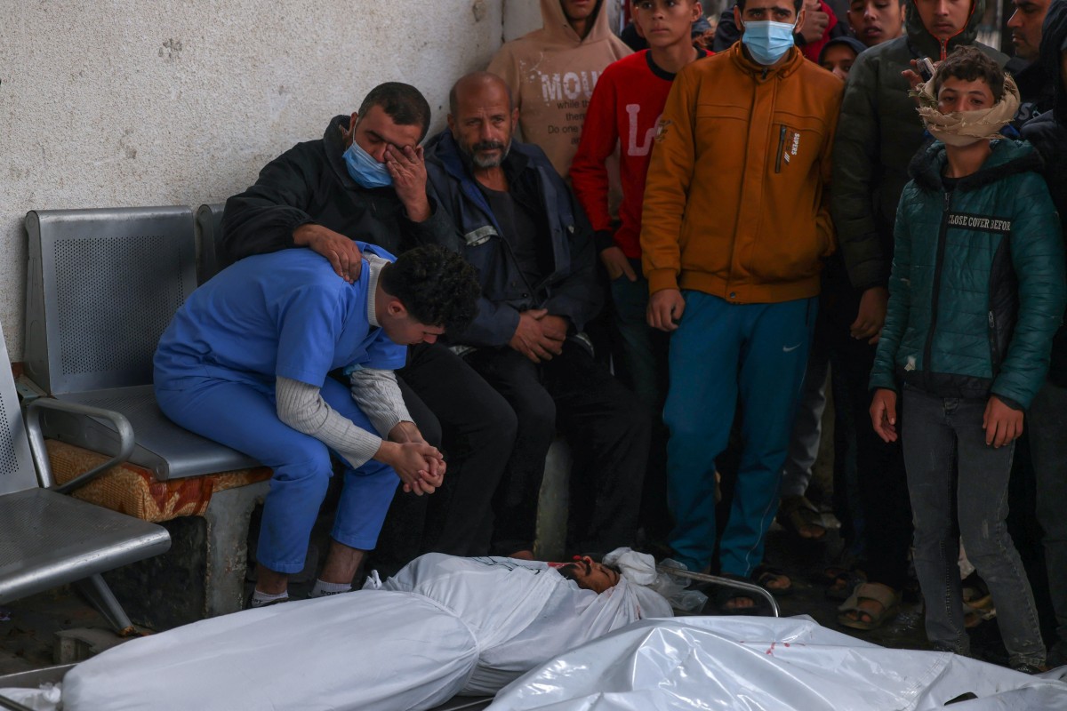 Le ministère de la Santé du Hamas annonce 12 morts dans des frappes sur un hôpital de Gaza
