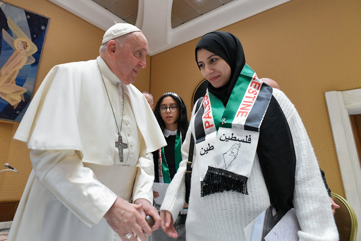 Le pape reçoit des Israéliens et des Palestiniens, craint une «montagne de morts»