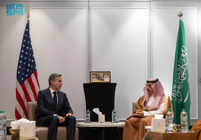 Faisal ben Farhane rencontre Blinken et le roi Abdallah II à Amman, pour discuter du conflit à Gaza