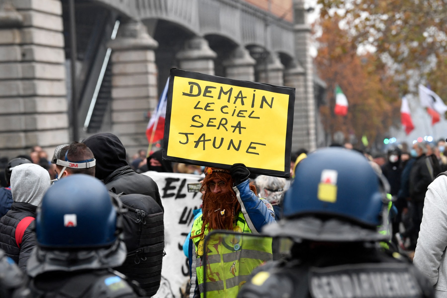 Cinq ans après, ce que les «gilets jaunes» ont changé à la stratégie du maintien de l'ordre