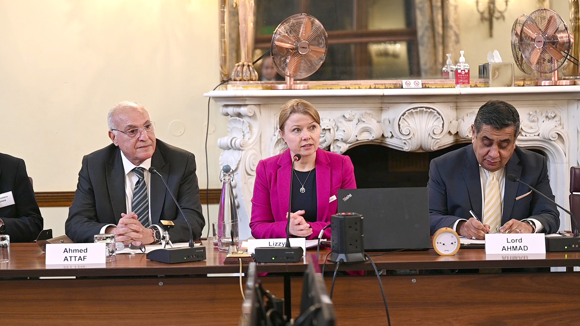 Crises au Sahel: Alger et Londres se concertent