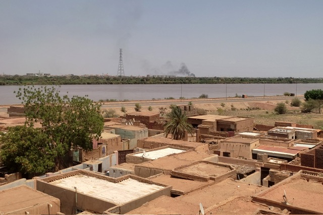 Plus de 20 civils tués dans la chute d'obus sur un marché proche de Khartoum