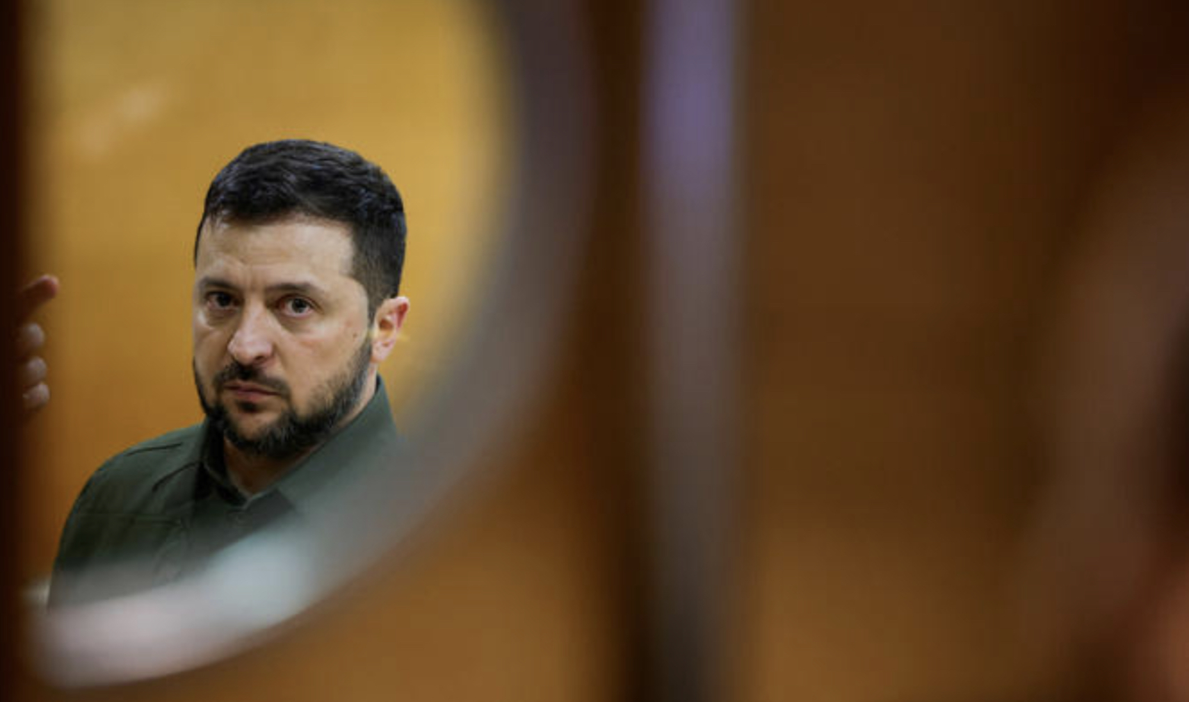 Ukraine: Zelensky ferme la porte à de potentielles élections