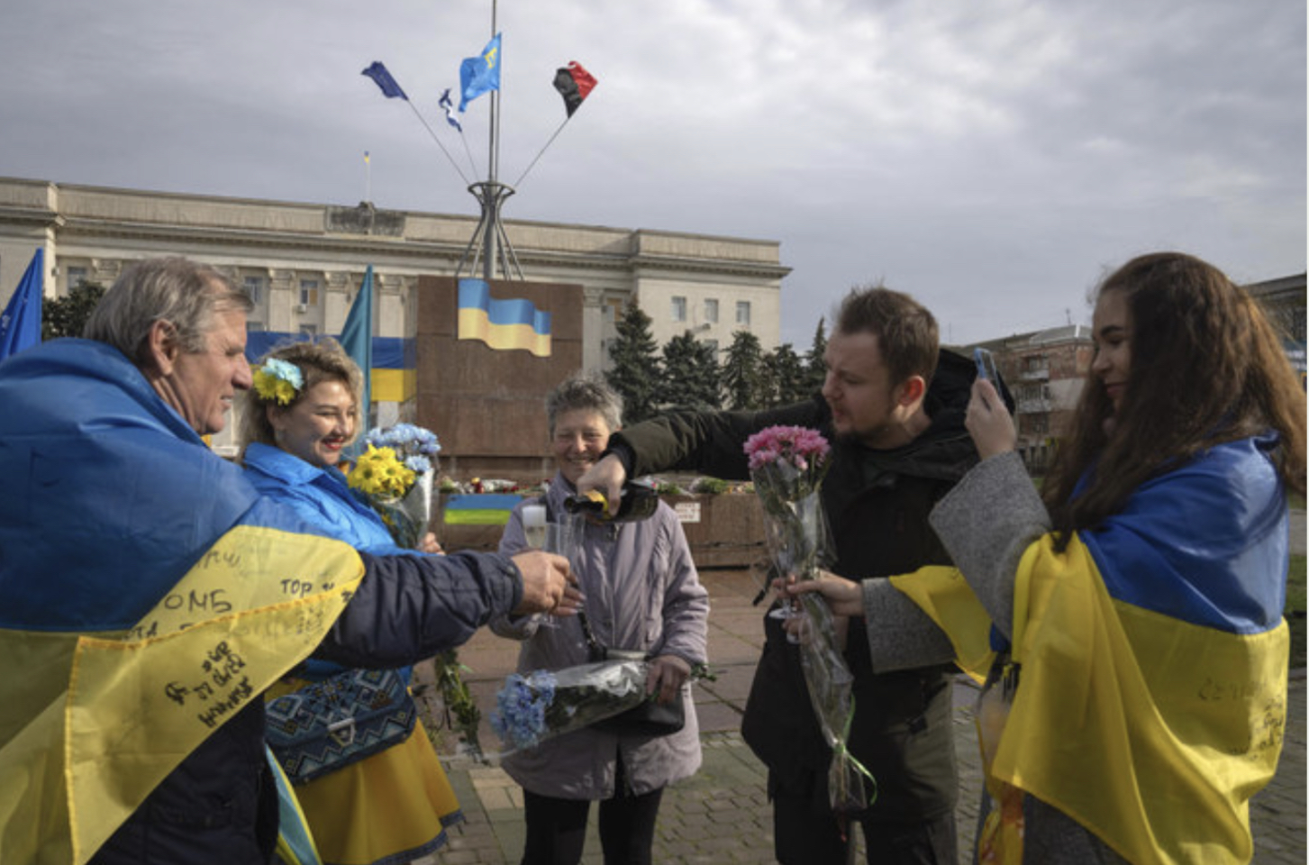 L'Ukraine célèbre le premier anniversaire de la libération de Kherson