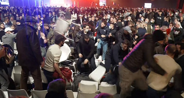 L'ex-leader d'un groupuscule d'ultradroite jugé pour l'agression de militants de SOS Racisme