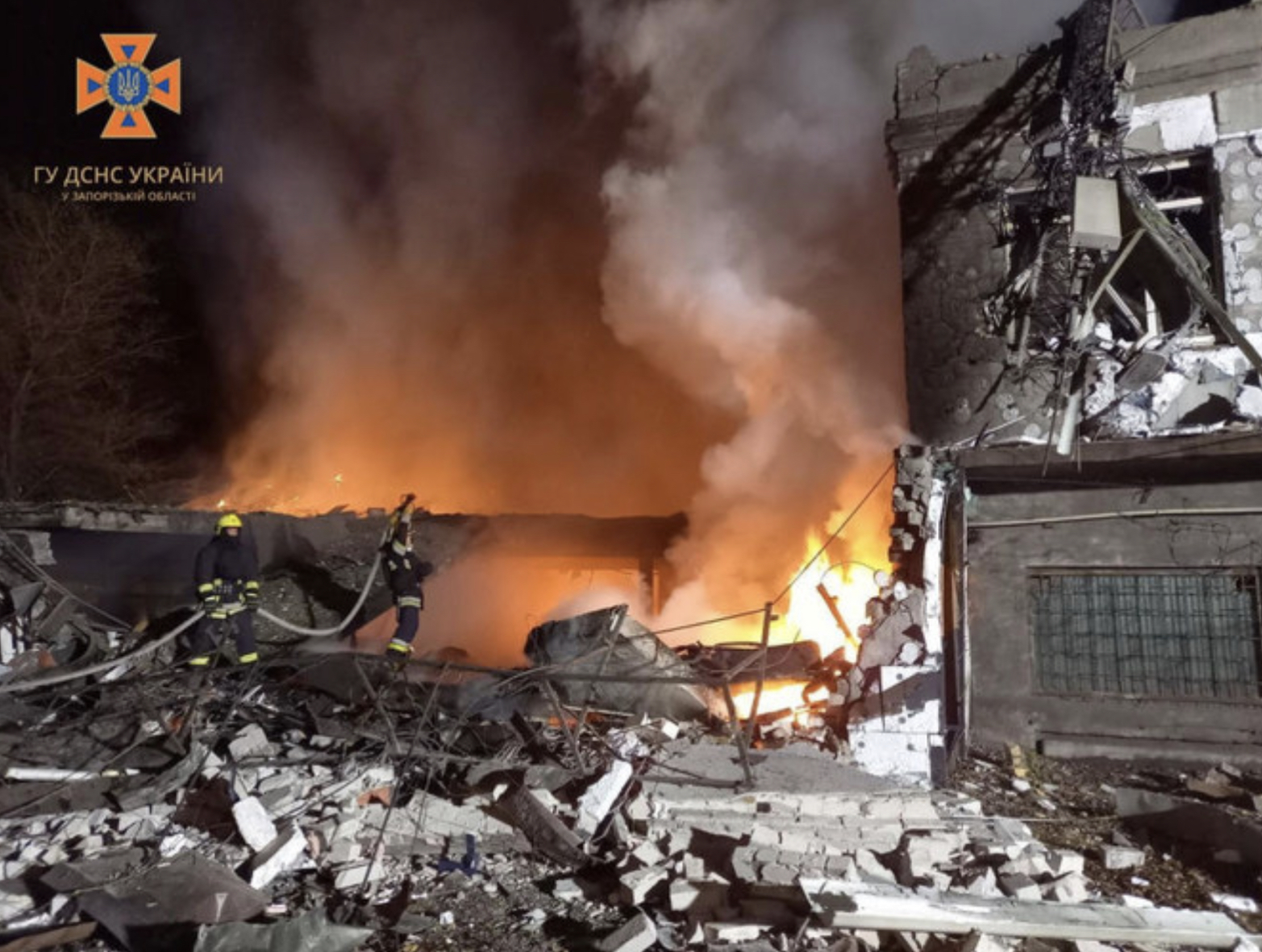 Ukraine: Deux secouristes tués dans un bombardement russe en deux temps